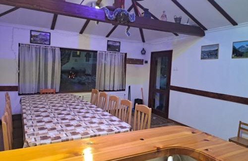 Madzhare House | Guest House Lorian