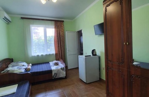 Gantiadi House | Guest House Nargiz