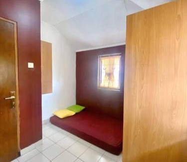 Sentul City Villa | Guest House Sakura F3