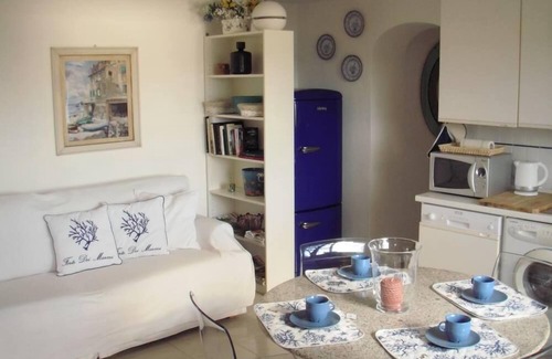 Lerici House | Guest house, sea view cottage CIN IT011016C2066ZHBL9