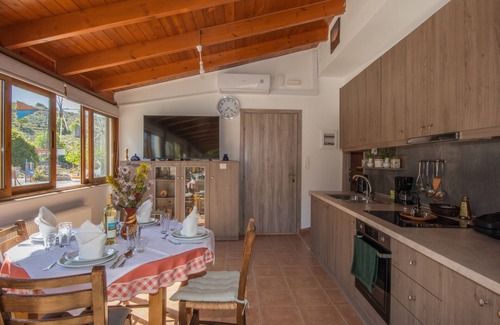 Mesa Lasithion House | Guest House "Skapani's House" with Mountain View, Shared Terrace & Wi-Fi