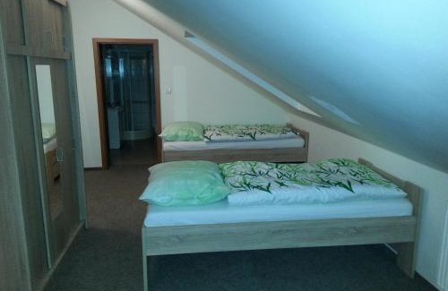 Velke Svatonovice House | Guest House Starý Sedloňov