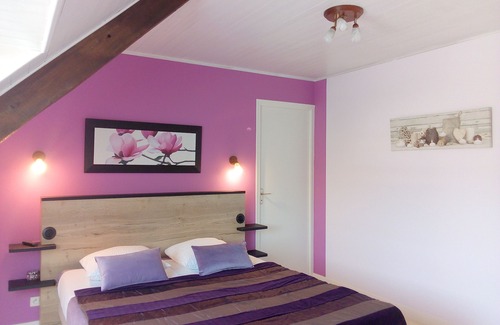 Mahalon House | Guest Room 1 with Shared Terrace, Shared Garden and Wi-Fi