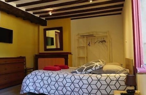 Cazals-des-Bayles House | Guest room, La Nougatine, near Mirepoix, Swimming pool, Nature, agrotourism farm