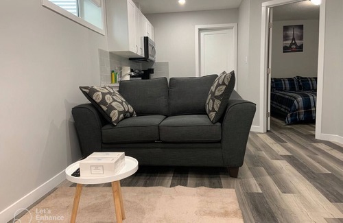 Regina House | Guest Suite in Regina - Queen Bed