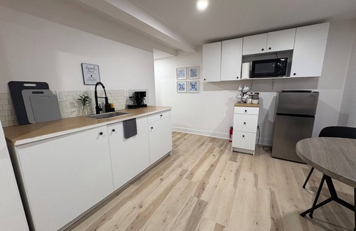 Revere Apartment | Guest suite near airport with parking