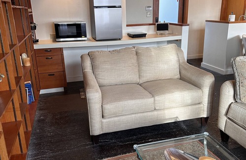Benicia Apartment | Guest Suite with Water Views