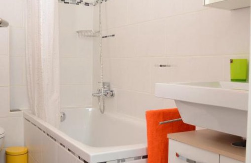 Iselin House | Guesthouse Casa Esperanza Basel