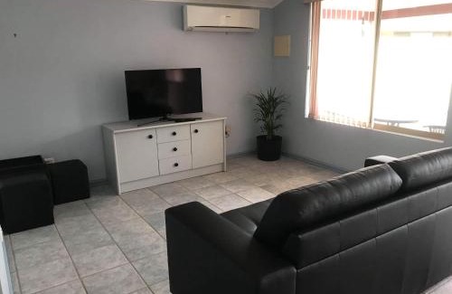 Safety Bay Apartment | Guesthouse on Dolphin