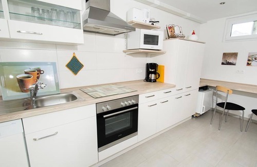 Lirstal Apartment | Guesthouse Pomerlan - 8-bed apartment