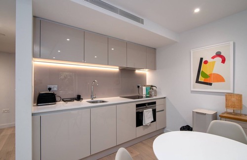 Hammersmith Broadway Apartment | GuestReady - Amazing Studio for 2 in Albion Court
