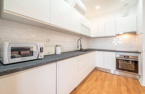 Santa Engracia Apartment | GuestReady - Captain's residence near Água museum