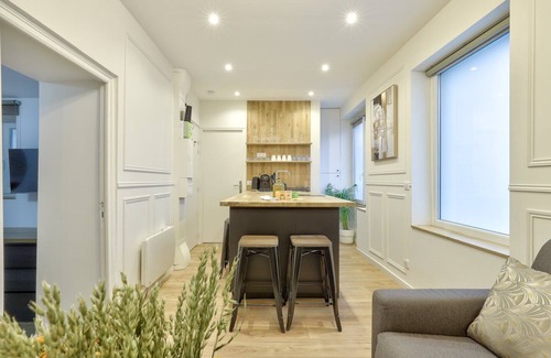 Croulebarbe Apartment | GuestReady - Charming Parisian stay Place Italie