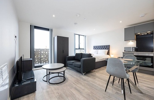 Vauxhall Apartment | GuestReady - Studio in Liverpool