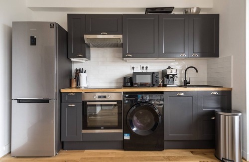 Quartier de la Salpetriere Apartment | GuestReady - Stylish Retreat in the Latin Quarter