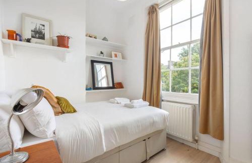 Mildmay Apartment | GuestReady - Tranquil home in London