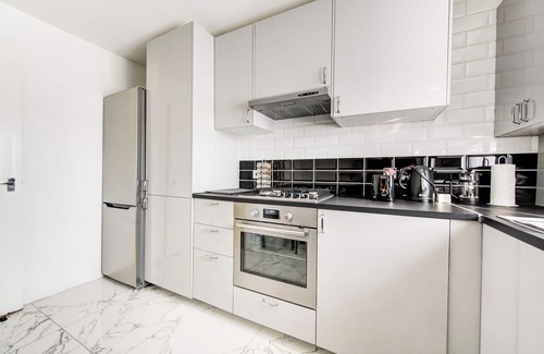 Brent Apartment | GuestReady - Urban Comfort near Wembley Stadium