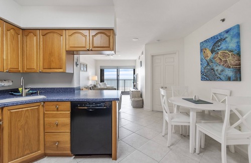 Navarre Beach Condo | Gulf Front Condo w/Pool. 2 chairs & umbrella set-up included.Gorgeous views!