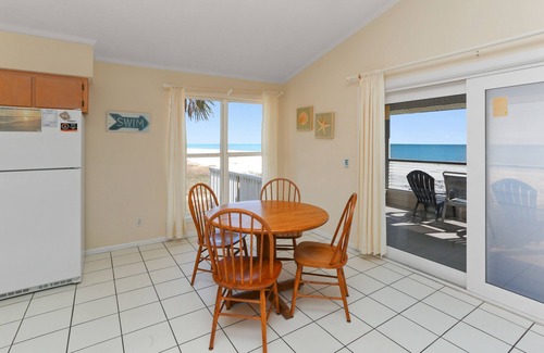 Port St. Joe House | Gulf Front, Single Level, Screened Porch ~ Road's End