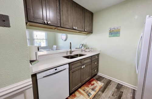 Sugar Beach House | Gulf-front Townhome w/all the extras! Pool! Many updates!