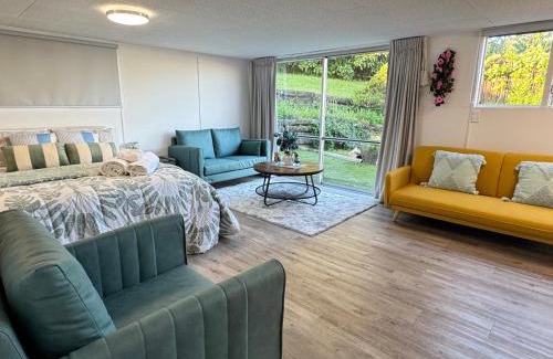 Stanmore Bay Villa | Gulf Red Vacation Home 2 Bedroom 2 Bathroom