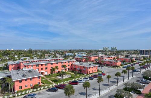 St. Pete Beach Resort | Gulf Winds Resort by Travel Resort Services