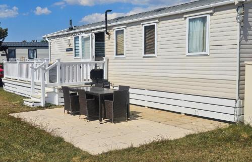 Morfa Bychan Apartment | Gull Court 3 Double Bed Caravan
