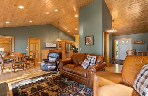 Nisswa House | Gull Lake Paradise Home