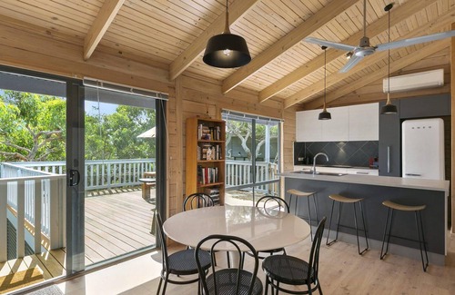 Fairhaven House | Gumble Haven - Free WIFI
