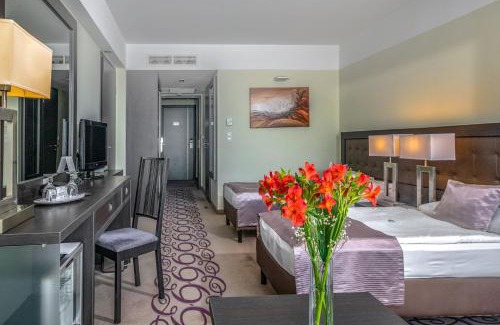 Gunaras Hotel | Gunaras Resort Spa Hotel