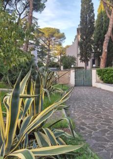 Zona XXVIII Tor de' Cenci House | Guru Mostacciano Apartment