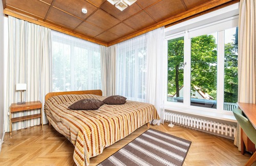 Kadriorg House | Gustav Ernesaks House