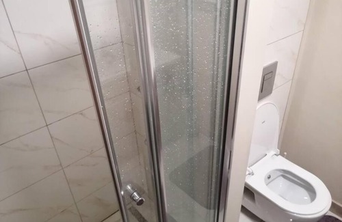 Gaziosmanpasa Apartment | Guvenlikli Plazada Huzurlu Yasam Alani