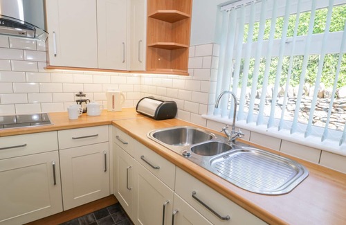 Talsarnau Cottage | GWELFOR, pet friendly, country holiday cottage in Talsarnau
