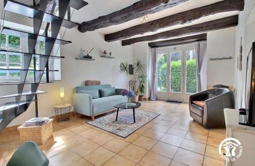 Saint-Barthelemy House | Gwenlo