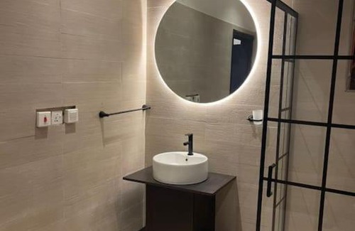 Ogbodjo Apartment | Gyams Apartment