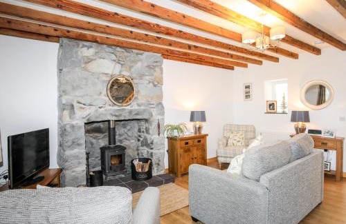 Llanystumdwy House | Gyda'r Llif