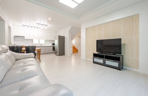 Gyeongju House | Gyeongju Sunflower Private Cottage