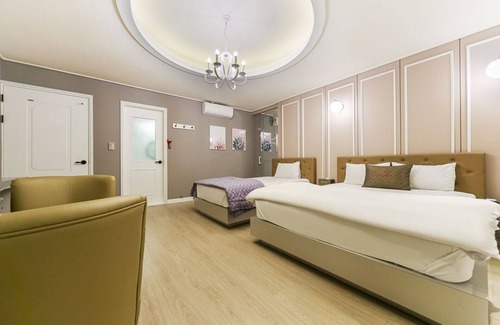 Gyeongsan Hotel | Gyeongsan Shwimpyo