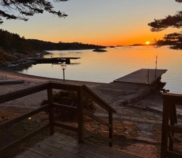 Lokholmen Cabin | Hällestrand Cottage -Sillen