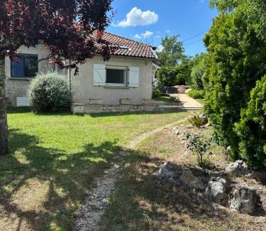 Montpezat-de-Quercy House | Hébergement