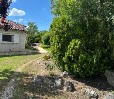 Montpezat-de-Quercy House | Hébergement
