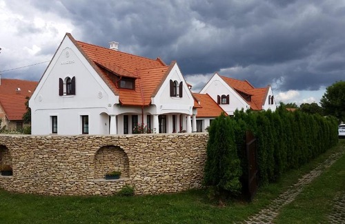 Nagyvazsony House | Hétkanyar Vendégház