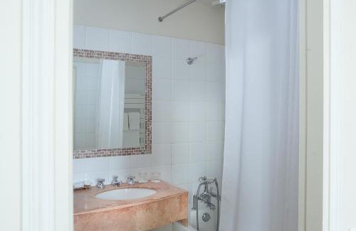 Quartier de la Place-Vendome Hotel | Hôtel Brighton - Esprit de France