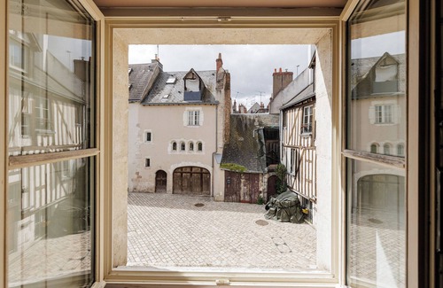 Bourgogne Apartment | Hôtel Cloître - Entrée autonome, réception en ligne - Encore Mieux
