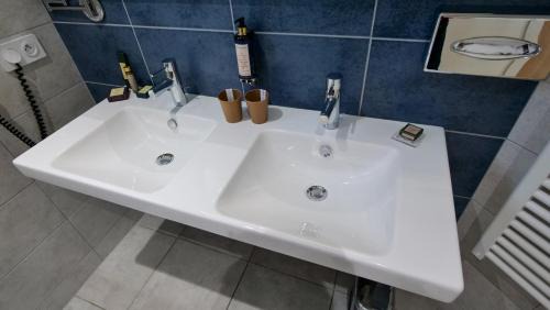 Romans-sur-Isere Hotel | Hôtel de charme L'Orée du Parc