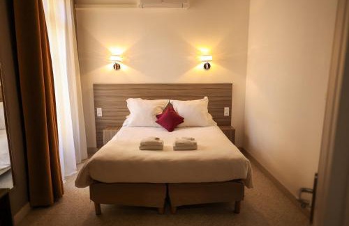 Moissac Hotel | HÔTEL LE CHAPON FIN