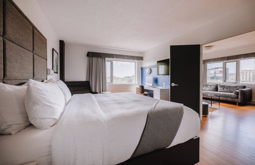 Longueuil Hotel | Hôtel Le Dauphin Montréal - Longueuil