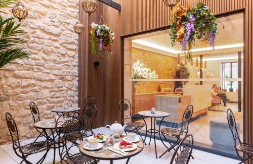Quartier de la Porte-Saint-Denis Hotel | Hôtel Le Milie Rose