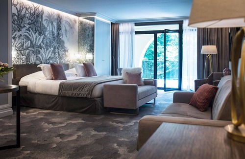 Charbonnieres-les-Bains Hotel | Hôtel Le Pavillon